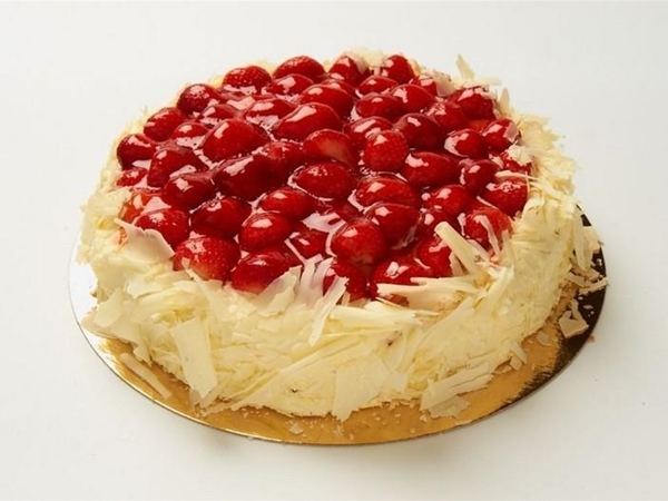 Aardbeien cake taart 12 personen